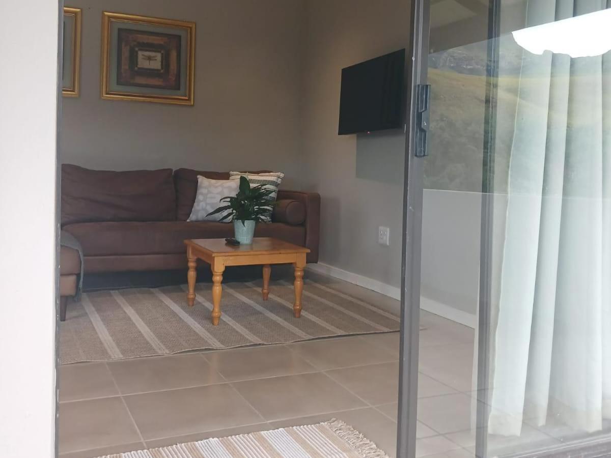 Ledges Retreat Villa Bergville Bagian luar foto